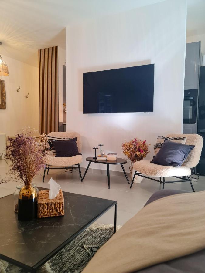 New - Apartment Finis 塞尼 外观 照片