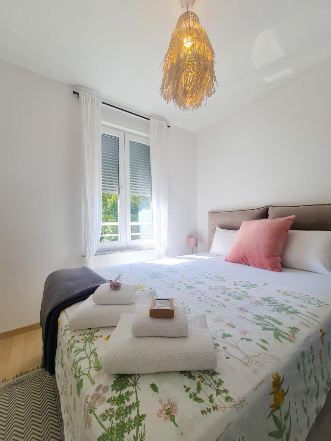 New - Apartment Finis 塞尼 外观 照片